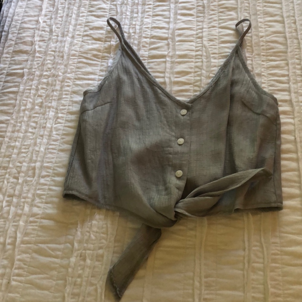Grey-blue tie in the front tank top